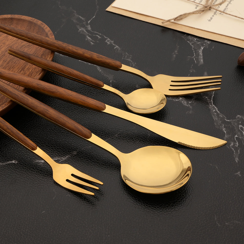 EverWood 30-Piece Dining Collection