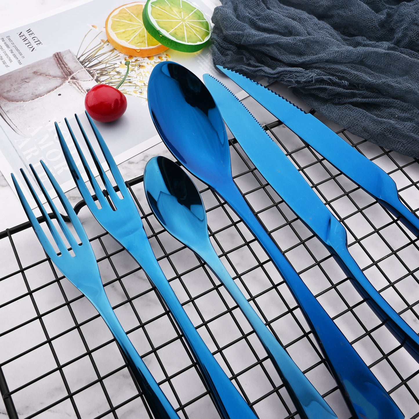 Oceania Flatware Set