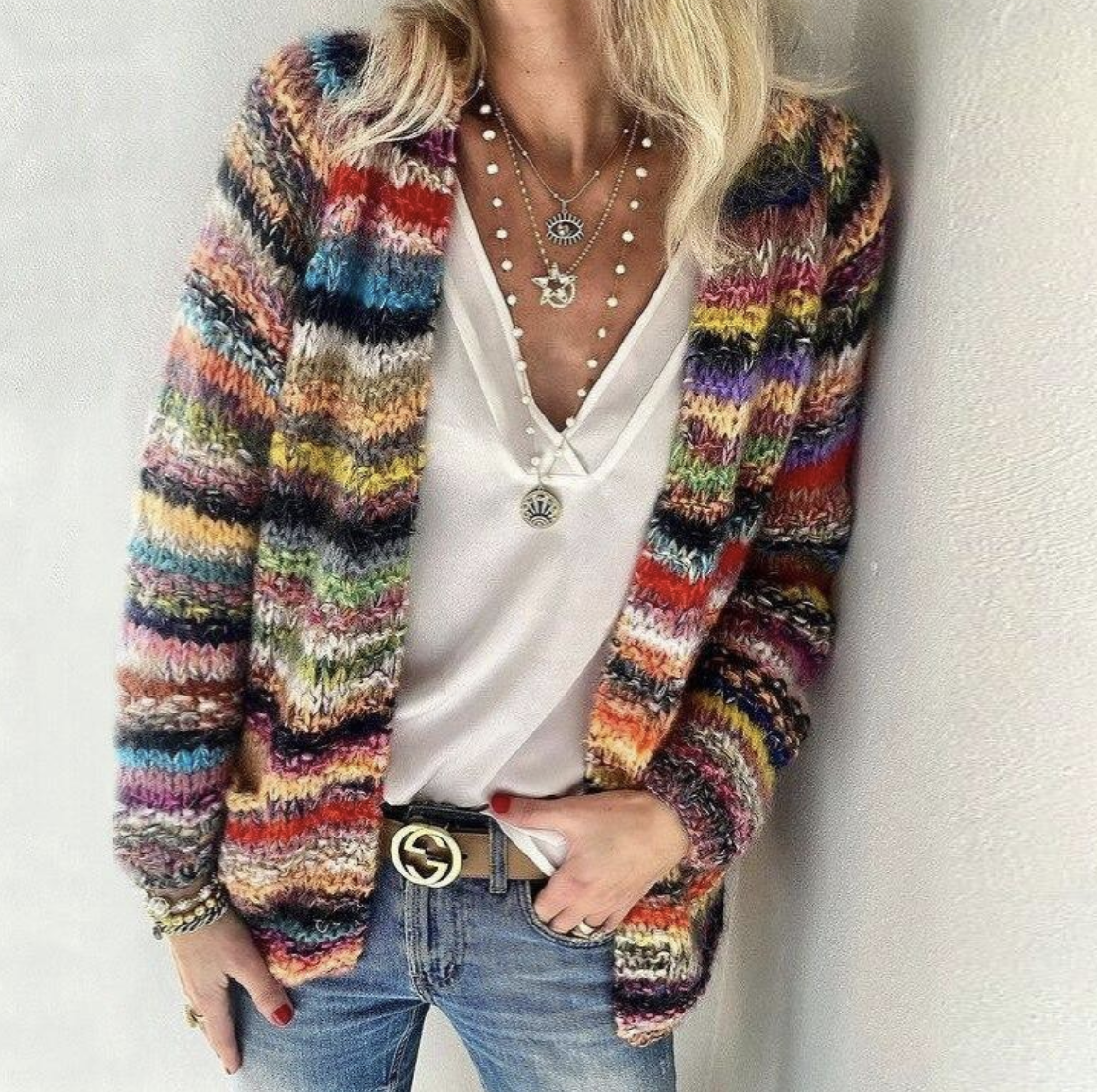 Stylish and colorful knitted jacket for women