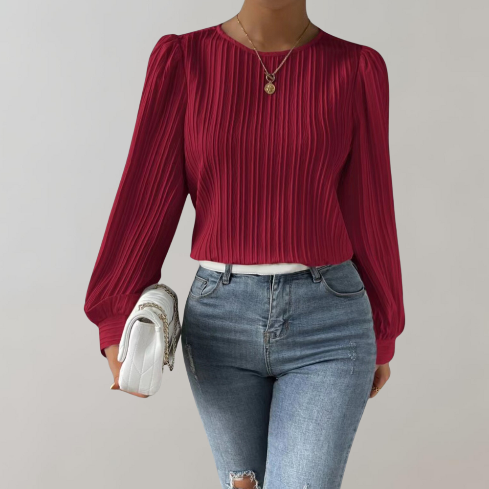 Elegant knitted round neck blouse for women