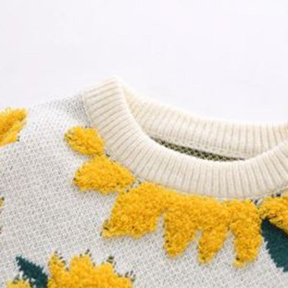 Nairna - cozy knitted sweater with sunflower