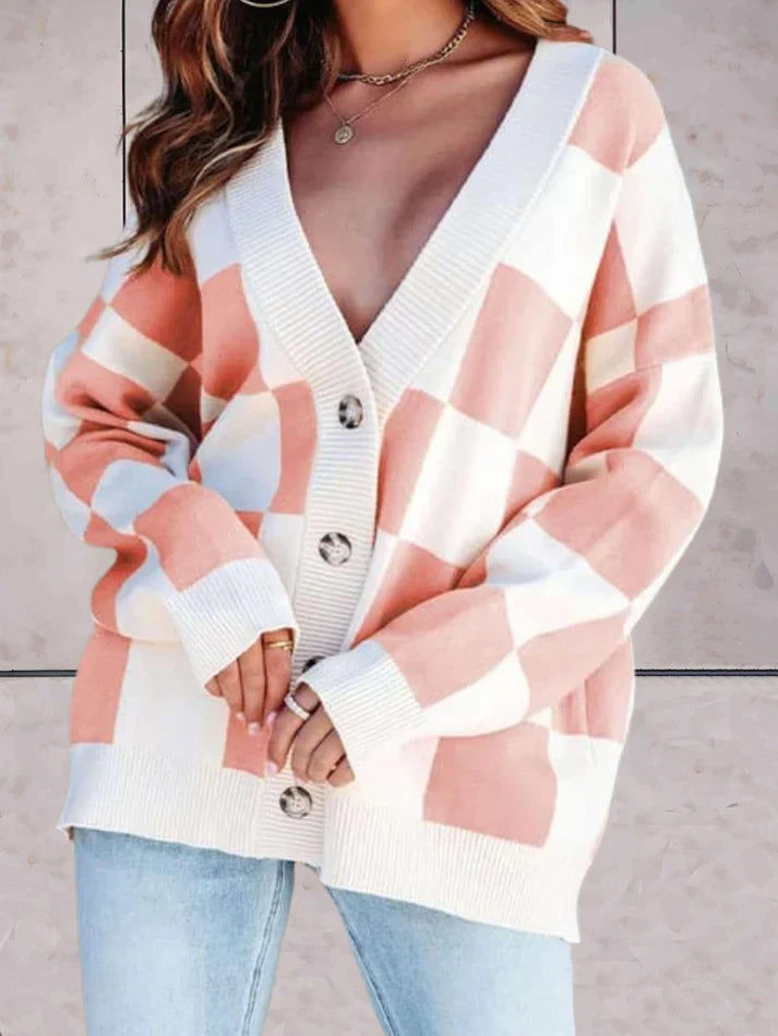 Stylish sweater with checked pattern for women