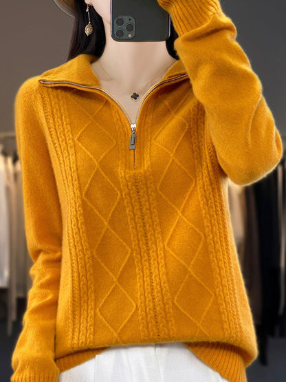 Elara - single-colored pullover with zip