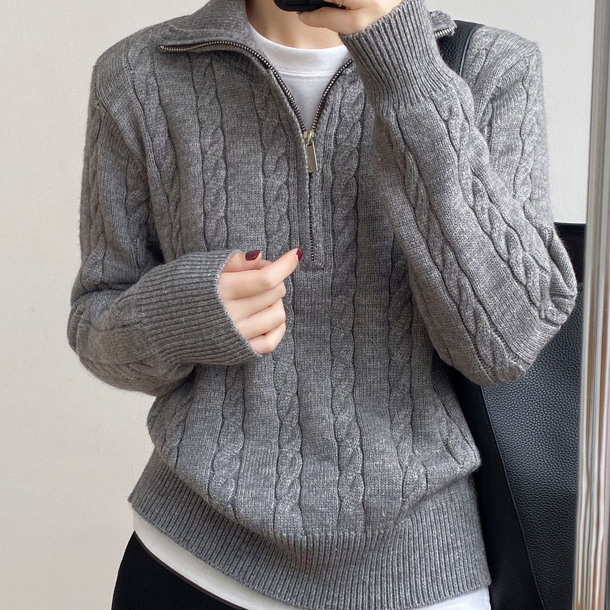 Theresia - retro knit half-zip sweater