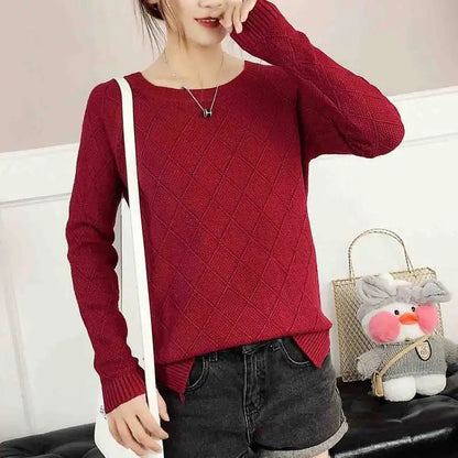 Round neck sweater for women