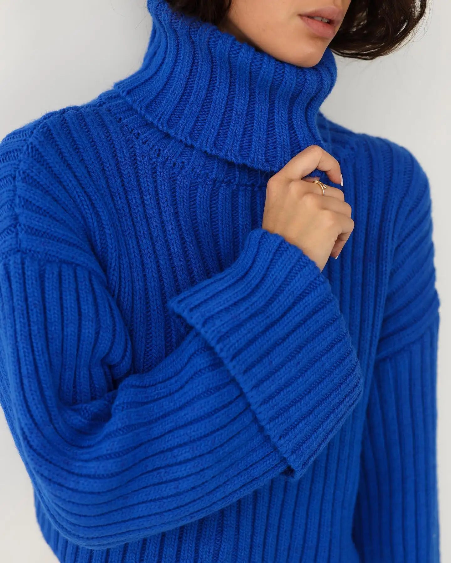 Women ribbed turtleneck cropped sweater