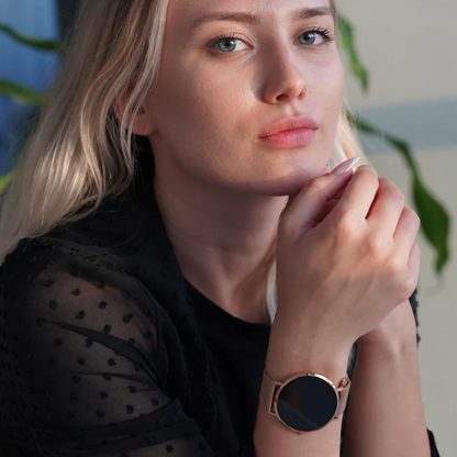 LuxePulse Ultra Thin Smartwatch