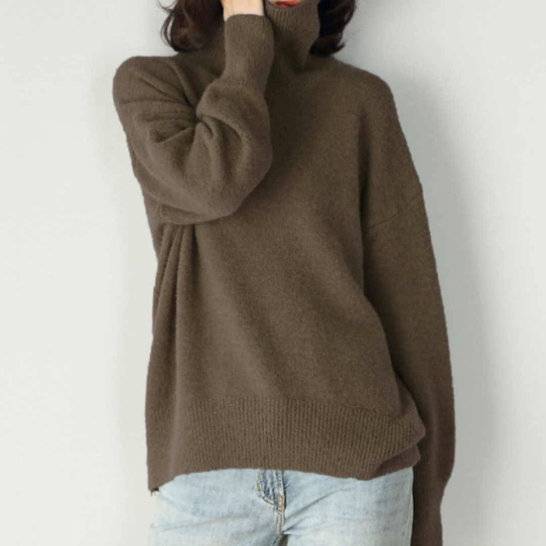 Elegant turtleneck loose knitted sweater for women