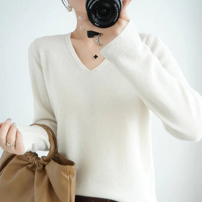 Women's basic knitted v-neck sweater